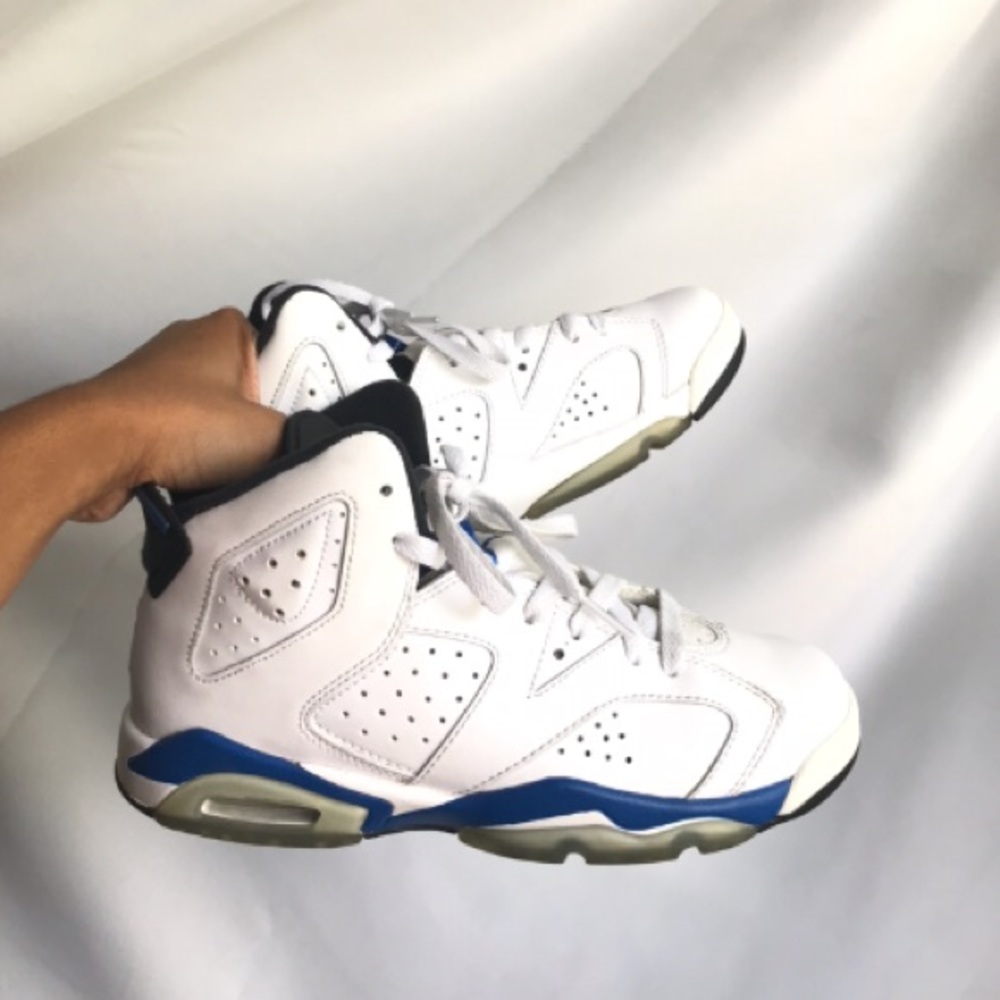 Jordan Retro 6 Sport Blues.